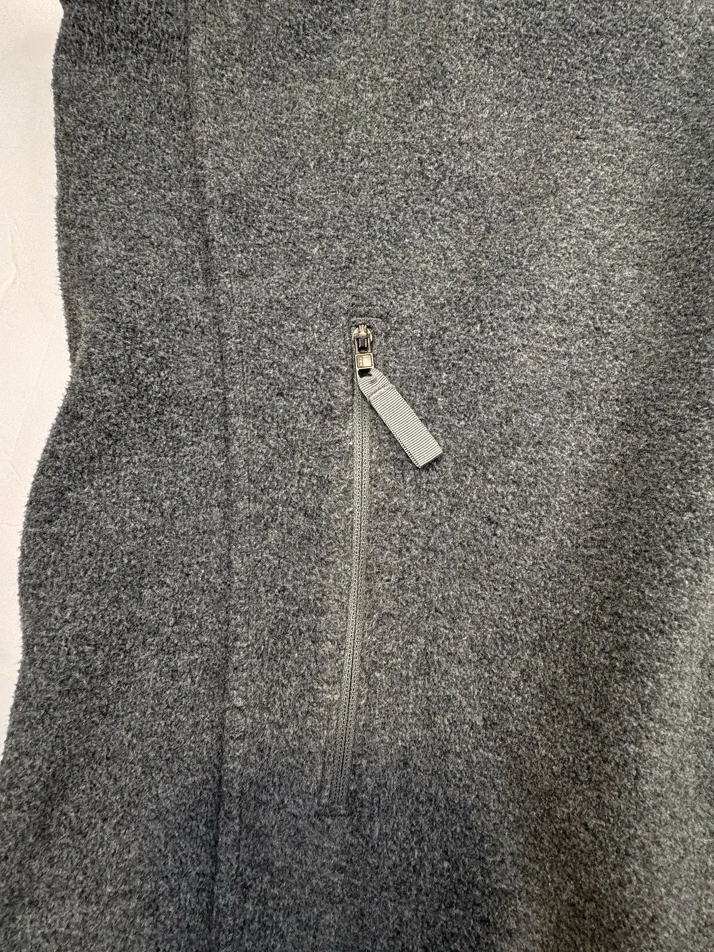 Patagonia Synchilla Fleece Vest Men’s Large Gray Full Zip Pockets Outdoor Hiking